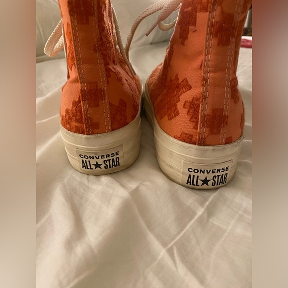 Platform Converse in pink/red embroidery | size US 8 - Picture 8 of 9